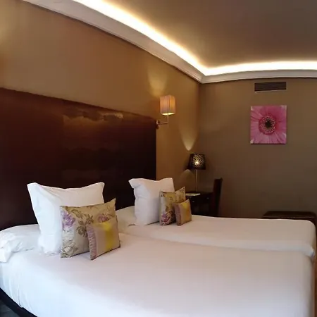 Ciudad De 4*