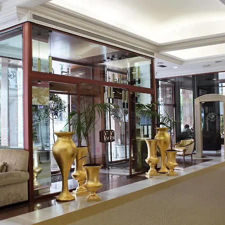 Ciudad De Hotel