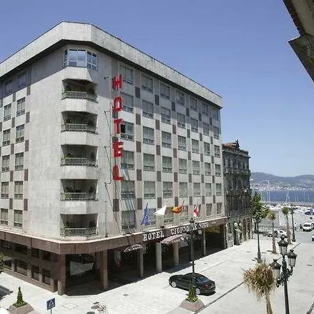 فندق Ciudad De 4*